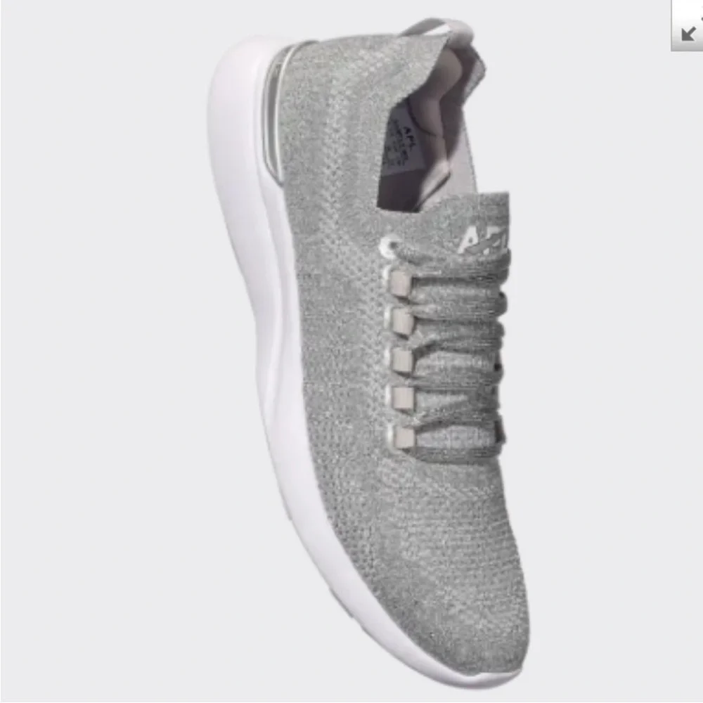 APL Techloom Breeze Sneakers - Silver/ Gray